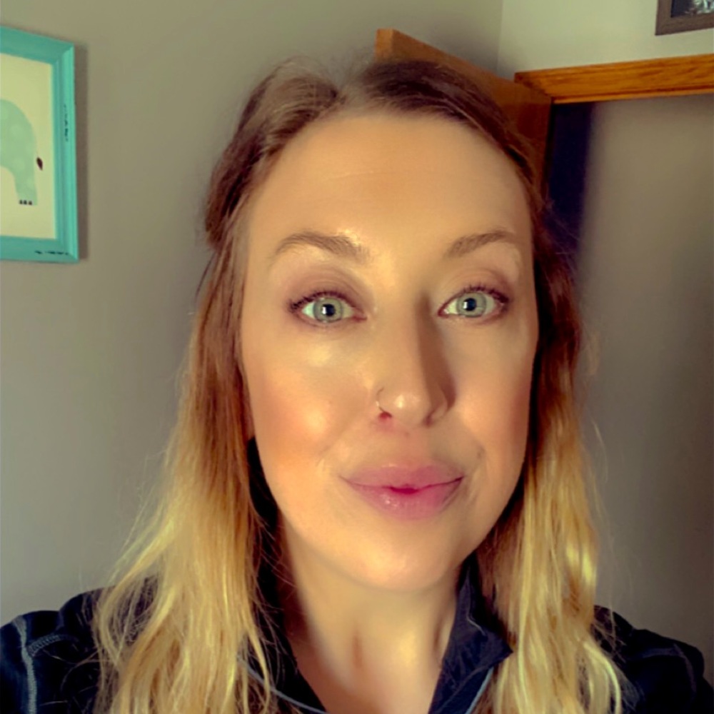 Meet your Posher, Tiffany